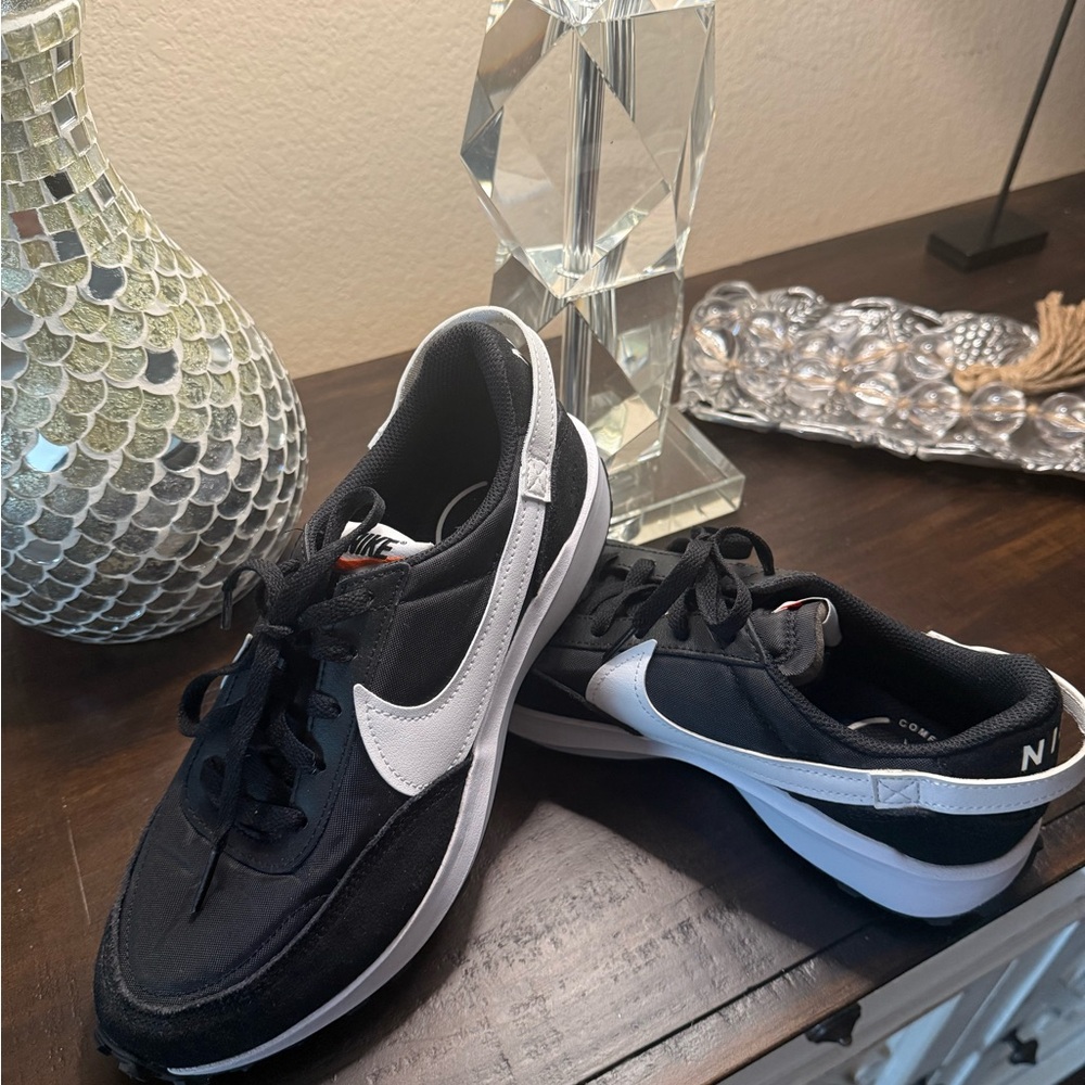 Nike Women's Waffle Duo Black and White Athletic Shoes